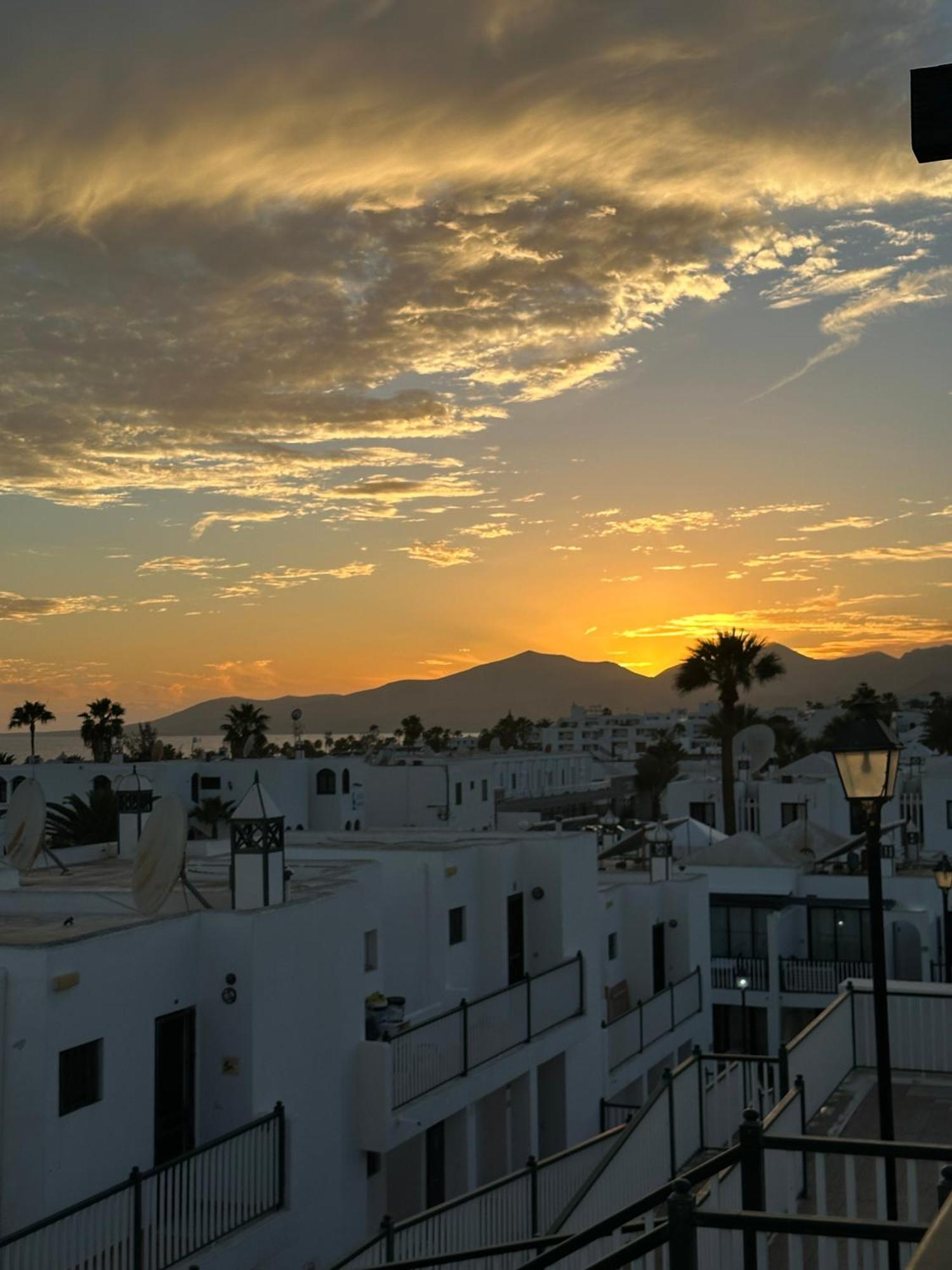 Casa Josephine Lanzarote, Spectacular Sea Views & Free Wifi Leilighet Puerto del Carmen  Eksteriør bilde